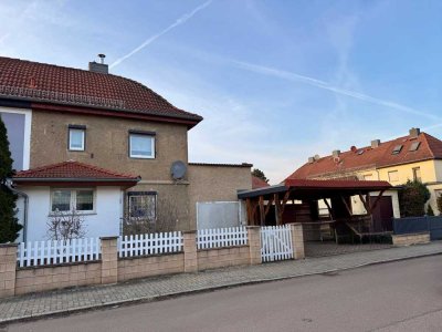 Charmante Doppelhaushälfte in gefragter Lage im Süden der Saalestadt Halle