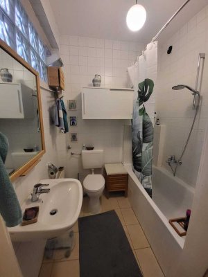 Anfrage Stopp! Charmante 4-Zimmer-Altbauwohnung mit Balkon in Bochum
