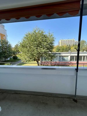 !! 1 MONAT MIETFREI!! ALLES NEU* 2 Raum Wohnung mit Balkon* ALLES NEU