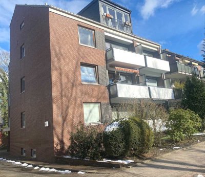 PINNEBERG: ATTRAKTIVE WOHNUNG MIT BALKON