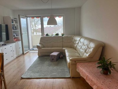 Helle, voll mobliert 3-Zimmer Wohnung mit Balkon im 5. OG in Erlangen-Bruck