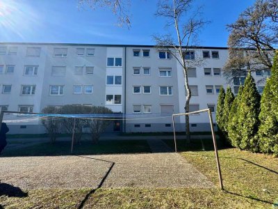 Saniert & gut gelegen: 3-Zimmer-Wohnung mit Balkon, Keller & Einbauküche