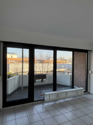 Helle 3-Zimmer-Maisonette-Wohnung mit 2 Balkonen , Haus im Haus
