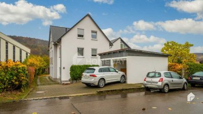 Moderne Wohnästhetik: Großzügiges Mehrfamilienhaus mit ansprechendem Garten in Blaubeuren/Gerhausen