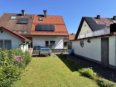 "Platz für Ideen: Doppelhaushälfte mit Charme und Entwicklungspotenzial"