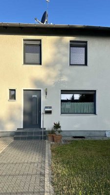 Modernisiertes Reihenmittelhaus mit Garten, SmartHome & Garage