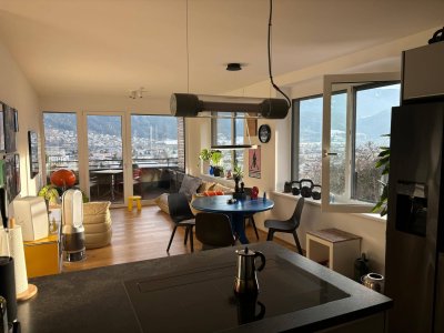 Sonnige Neubau Wohnung mit Balkon und großem Lager inkl. 2,5 Parkplätzen