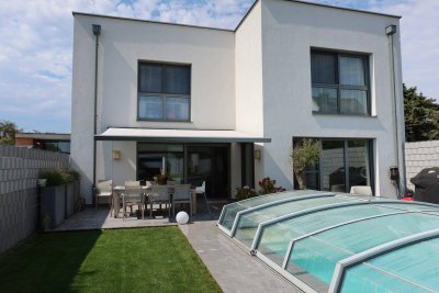 Modern Living in Enzersfeld – stilvolles Einfamilienhaus mit Garten &amp; Pool