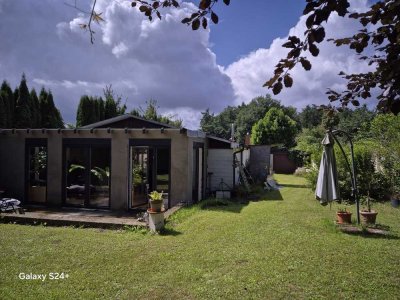 Einfamilienhaus in guter Lage mit Schwimmbad