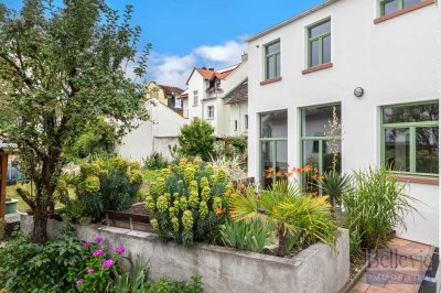 Lichtdurchflutetes Loft-Haus mit 4,50 Meter hohen Decken, Gusseisensäulen, Garten und Sauna