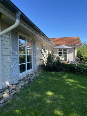 Einfamilienhaus mit idyllischem Grundstück und lichtdurchfluteten Räumen