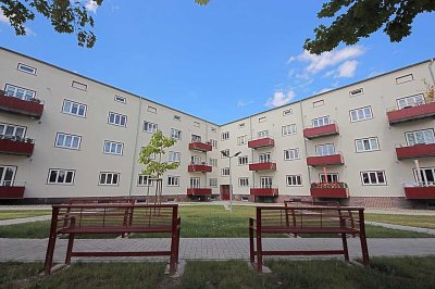 Barrierefreie Wohnung mit Aufzug und Balkon im Herzen der Landeshauptstadt nahe Universitätsklinikum