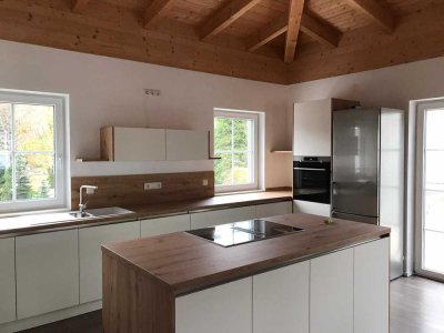 Stilvolle 4-Raum-Dachgeschosswohnung mit gehobener Innenausstattung in Bad Reichenhall