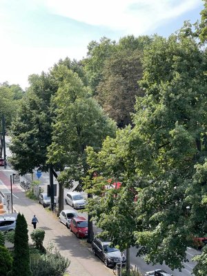 Lichtdurchflutet Apartment mit Küchen und Balkon am Hanielpark gelegen