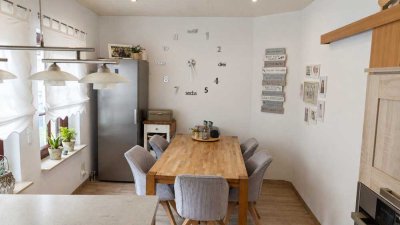 *Provisionsfrei* modernisiertes Reihenmittelhaus mit 5 Zimmern in Friesdorf
