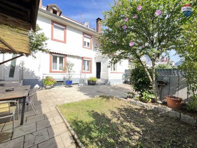 Zentral gelegenes Stadthaus in Lörrach mit Einliegerwohnung und Genehmigung zur Aufstockung+ Garten!