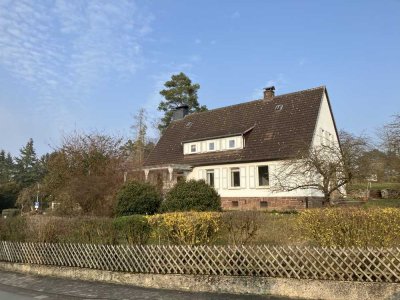 Geräumiges, günstiges und gepflegtes 7-Zimmer-Einfamilienhaus in Wolfhagen
