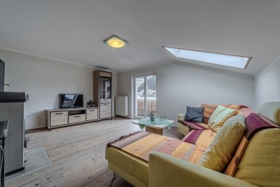 Gemütliche 3-Zimmer-Dachgeschosswohnung in sehr guter Lage