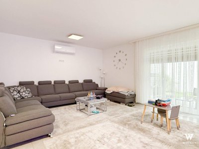 Exklusives Einfamilienhaus: Ehemaliges Eigenheim vom Bauträger mit hochwertiger Ausstattung und bewohnbarem Keller I Voll klimatisiert