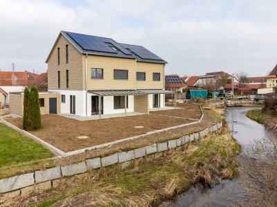 Gesundes Wohnen: Neubau-Doppelhaushälfte mit Garten in Attenhausen bei Sontheim