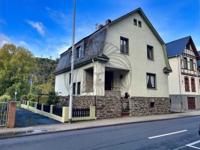 St. Goarshausen: EFH mit herrlichem Rheinblick!