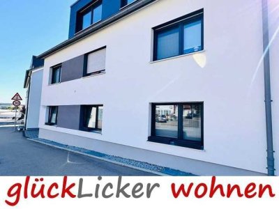 Wie neu!! Großzügige 4,5 Zimmerwohnung mit 2 Tiefgaragenstellplätzen in Gärtringen