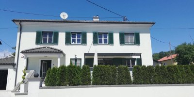 Großzügige Villa Nähe Linz