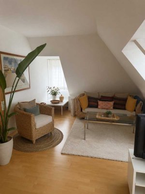 Helle möblierte 2-Zimmer-Wohnung in ruhiger Wohnlage