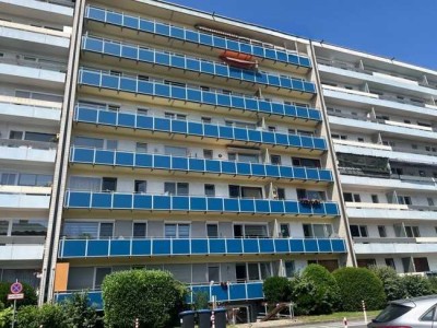 "Haus am Park" Aufzug vorhanden!
4,5 Zimmer-Wohnung mit Einbauküche in 47226
Duisburg-Rheinhausen