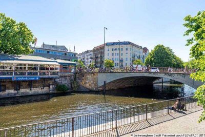 150 qm Altbauwohnung mit 4 Zimmern am Landwehrkanal, vermietet