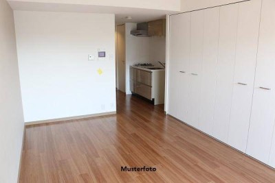 Komfortable Wohnung mit verglaster Loggia und praktischen Nebenflächen