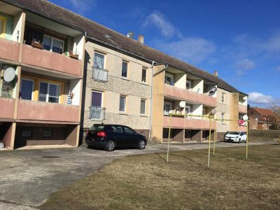 Schöne 3-Raum Wohnung in ruhiger Lage (Anfragen bitte nur per E-Mail)