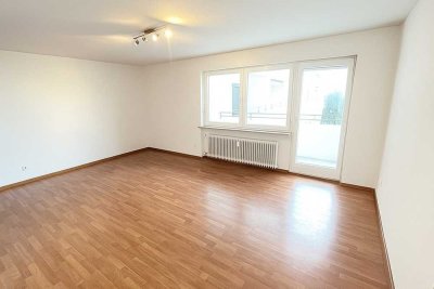 Großzügige, renovierte 1-Zi Whg mit Bergblick & neuer Einbauküche