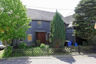 Bauernhaus mit Ausbaureserve im mittleren Hunsrück!