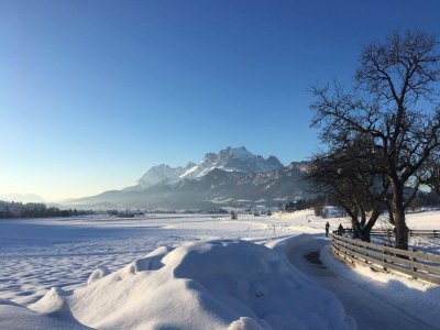 St. Johann: MIETE - große 109 m² schöne teilmöblierte 4 Zimmerwohnung " mit "Kaiserblick"