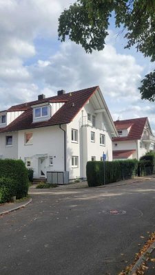 Gepflegte Doppelhaushälfte ideal für Familien in Reutlingen