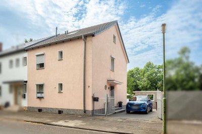 Modernisiertes Reihenendhaus mit Garten, Außenküche & Stellplätzen in Quadrath-Ichendorf