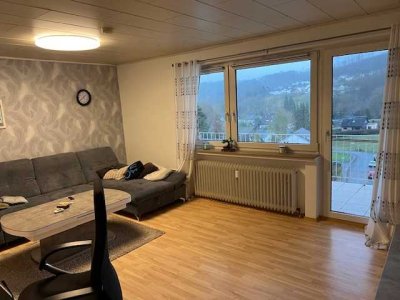 schöne 2 Zimmer Wohnung 64 qm Küche Balkon Stellplatz Keller in Overath Immekeppel