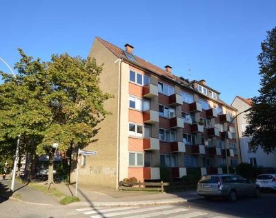 Kapitalanlage: Modernisierte 2-Zimmer-Dachgeschosswohnung in Barmbek-Süd