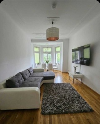 Großzügige 4 Zimmer, 2 Balkonen, vor dem Doppel-M
