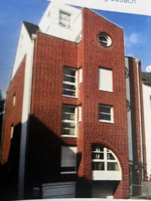 4-Zimmer Maisonette-Wohnung mit Balkon in Mönchengladbach-Rheydt