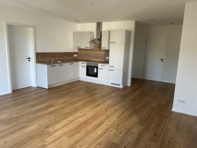 Moderne Einliegerwohnung mit gehobener Ausstattung – Erstbezug in ruhiger Lage