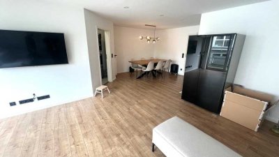 Vollständig modernisierte 3-Zimmer-Wohnung mit Stellplatz und Einbauküche