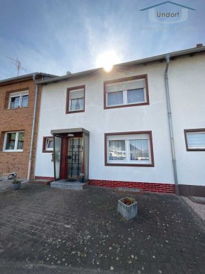 Gepflegtes Einfamilienwohnhaus mit Garage in bevorzugter Wohnlage von Langerwehe zu verkaufen