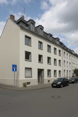 Charmante Wohnung in zentralem Mehrfamilienhaus - Mönchengladbach