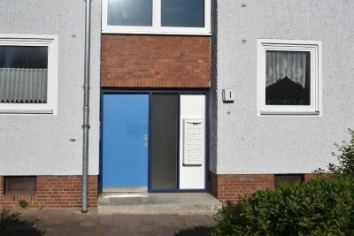 Schöne 2-Zimmer-Wohnung im Dachgeschoss // DG links