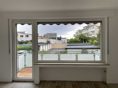 HÖHSCHEID: 2-Zimmer, Wannenbad, BALKON ruhige aber zentrale Lage!