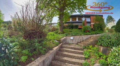 Besonderes Architektenhaus in moderner kubischer Form mit unverbaubaren Fernblick