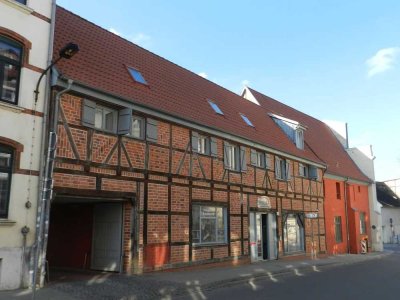 1,5-Zimmer Wohnung mit Einbauküche zum 01.08.2025