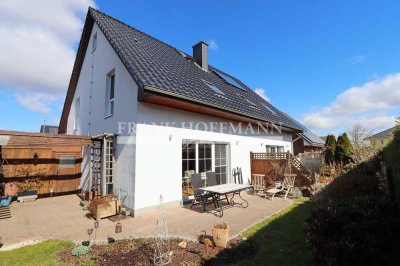 Einfamilienhaus mit Einliegerwohnung in Henstedt-Ulzburg